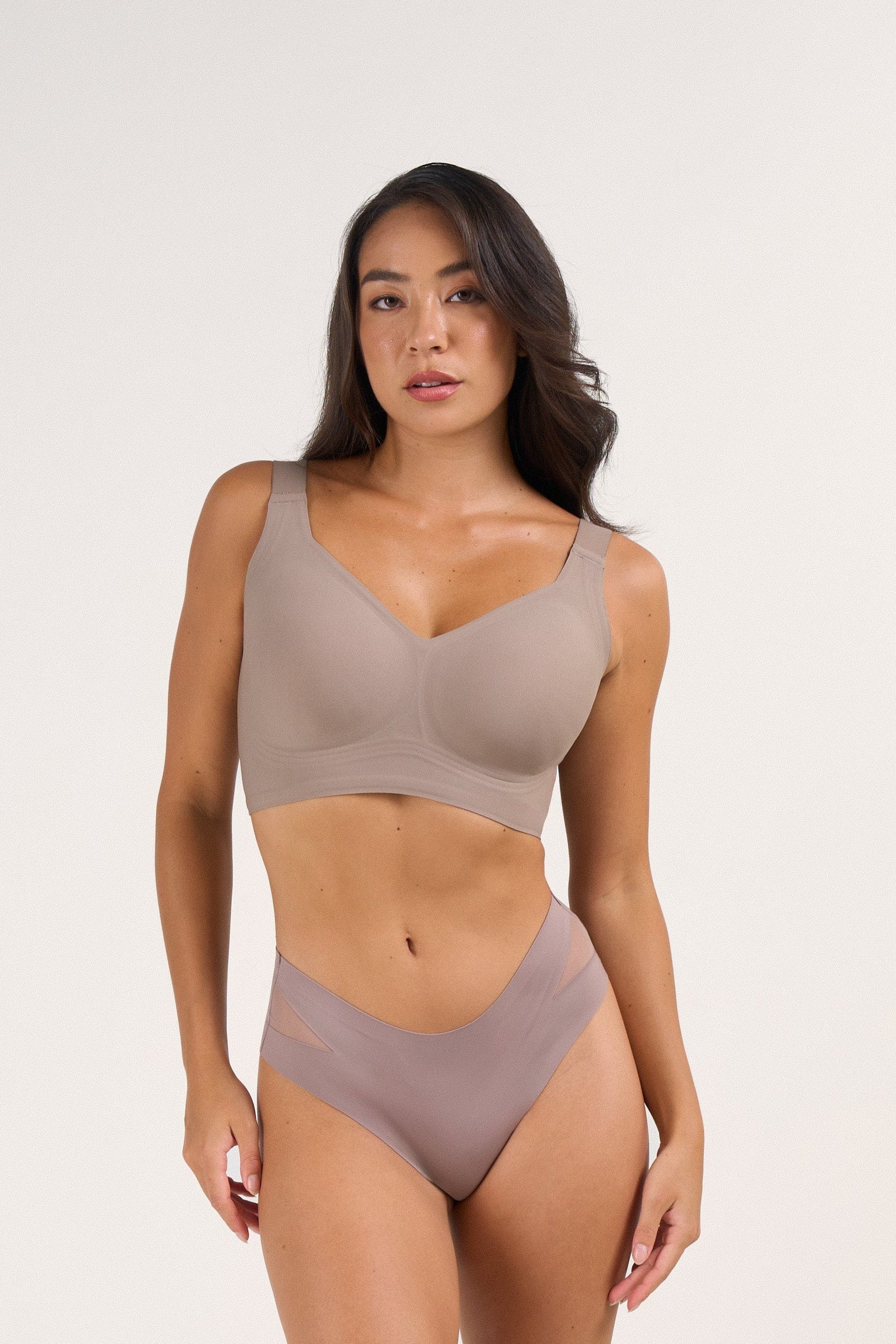 Nahtloser Soft-V BH ohne Bügel mit vollem Jelly-Support – Plus Size